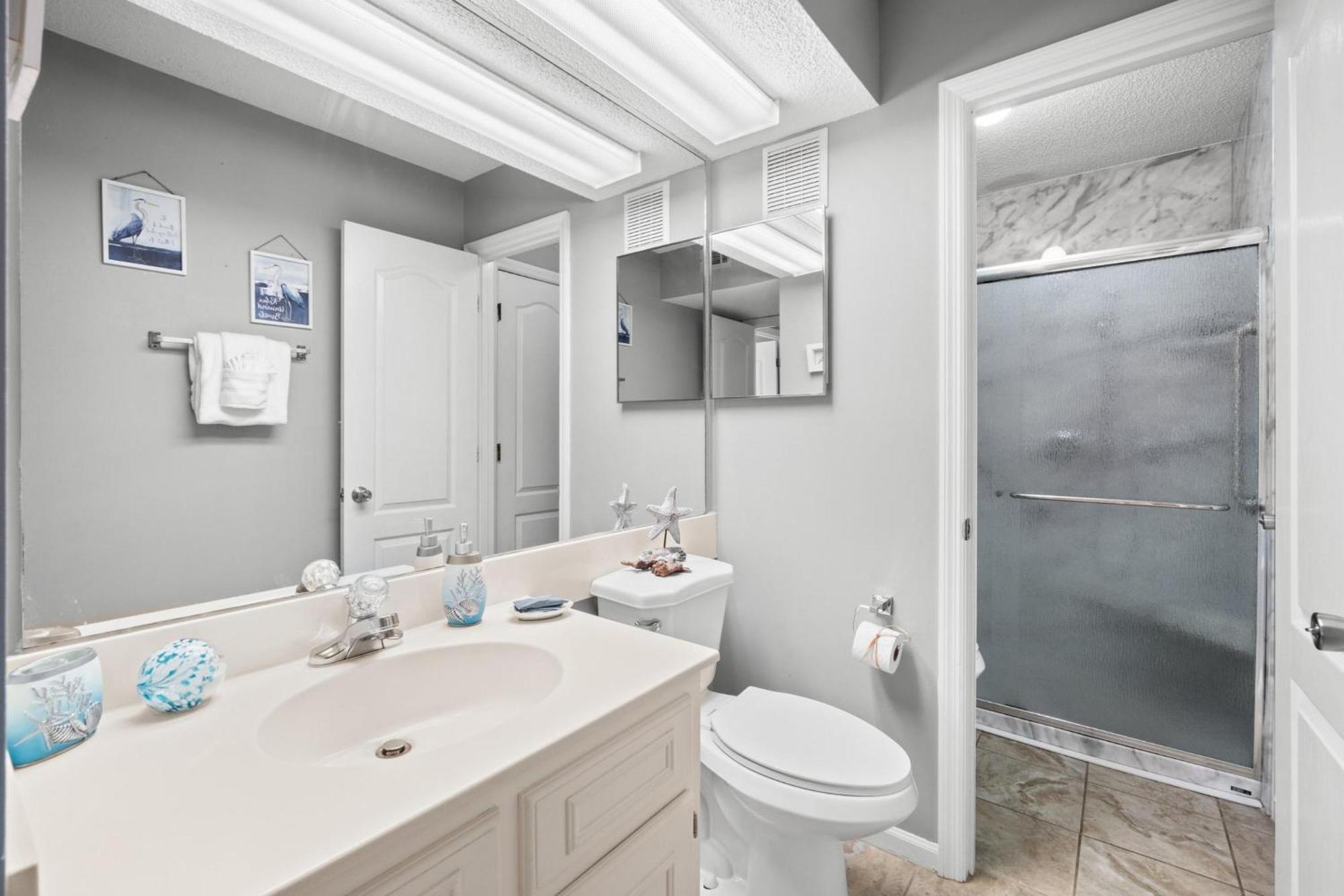 Horizon South By Panhandle Getaways Panama City Beach Room photo